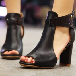 Botki z wycięciami  4 kolory