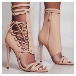 Sznurowane sandały na szpilce 2 kolory