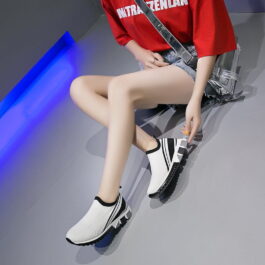 Wsuwane buty w 3 kolorach