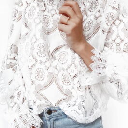 Biała bluzka z koronki