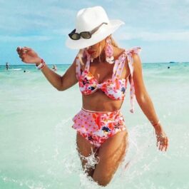 Bikini na wiązanych ramiączkach