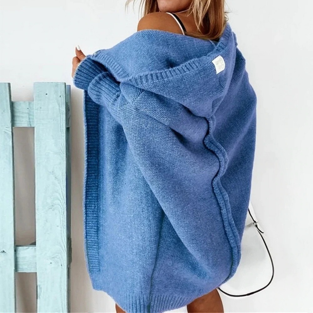 Luźny sweter z kapturem - obrazek 13