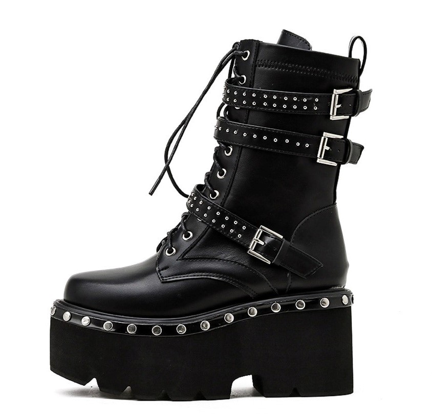 Botki z ćwiekami - obrazek 8