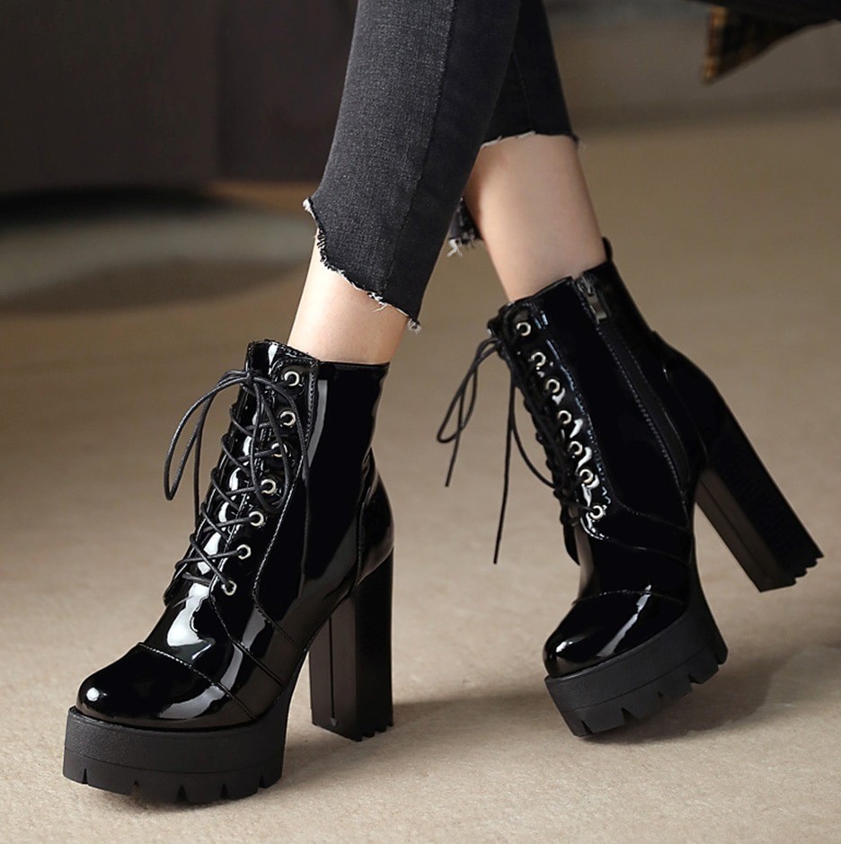 Botki lakierki - obrazek 2