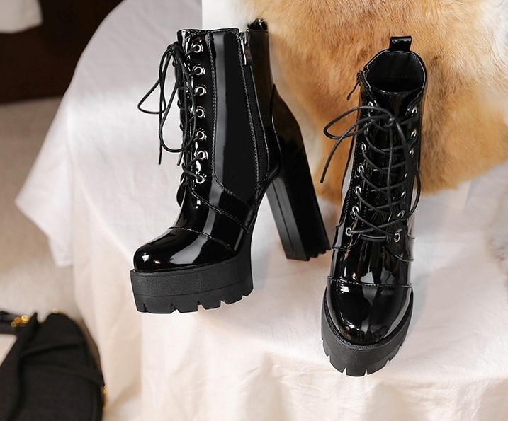 Botki lakierki - obrazek 8