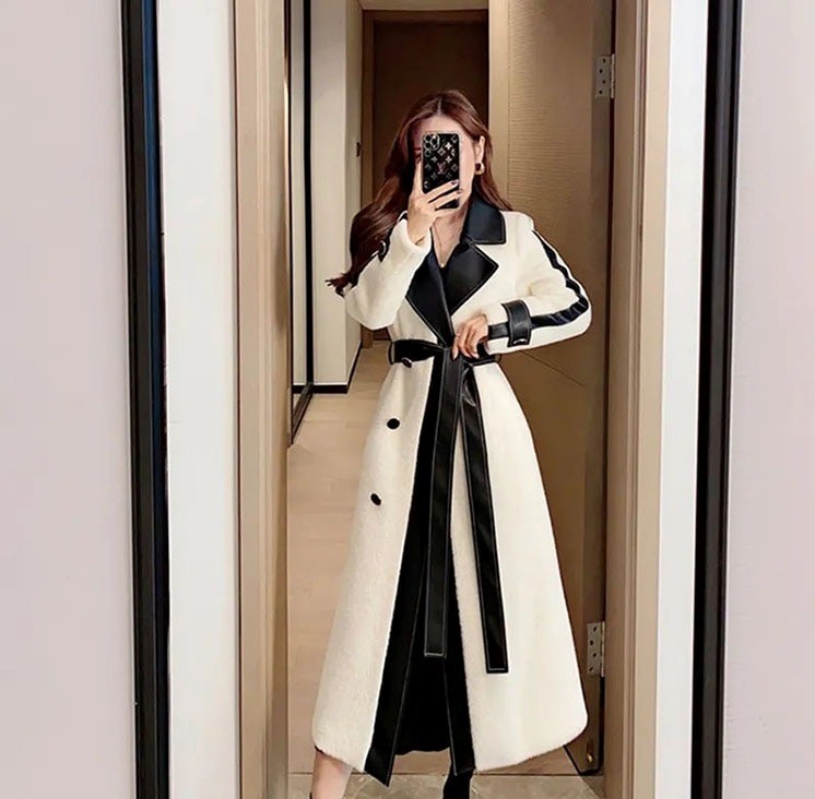 Elegancki płaszcz z kontrastowym obszyciem - obrazek 6