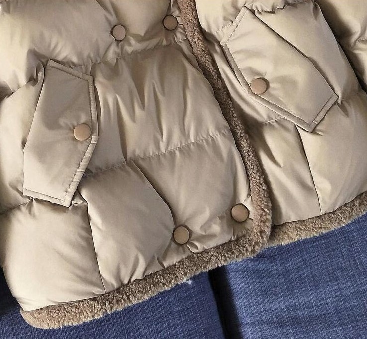 Kurtka z pluszowymi elementami - obrazek 10