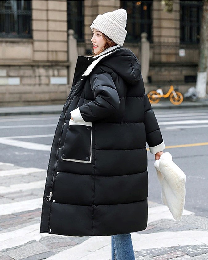 Płaszcz z kontrastowymi wypustkami - obrazek 4