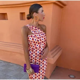 Asymetryczna sukienka na jedno ramię