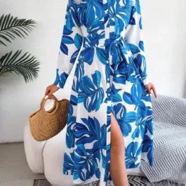 Sukienka z nadrukiem liści