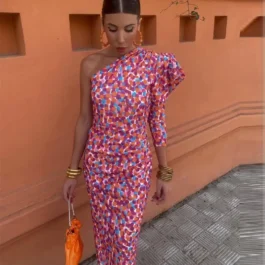 Valdena Red Sukienka z jednym rękawem