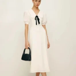 Sukienka biurowa z kołnierzykiem